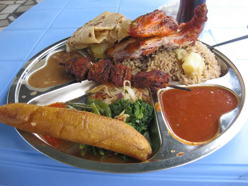 Tanzanian plate with pilau, mishkaki and ndizi